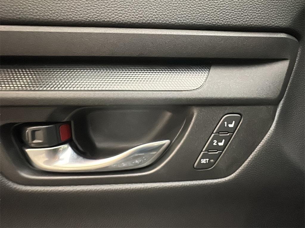 used 2025 Honda CR-V Hybrid car, priced at $37,900