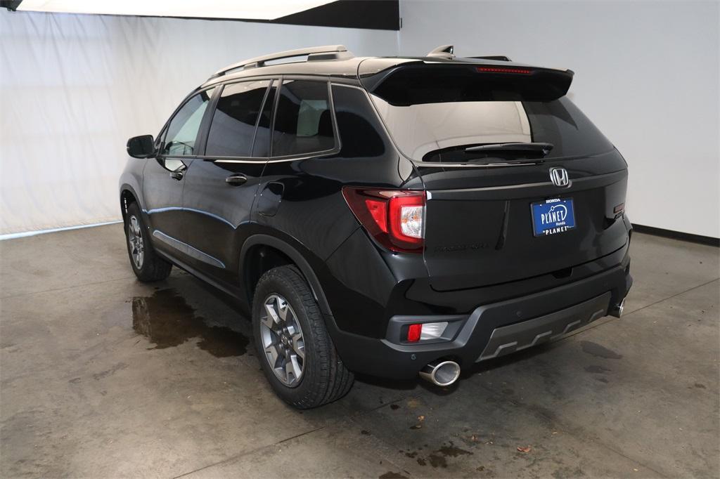new 2025 Honda Passport car, priced at $44,432