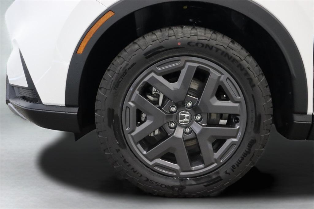 new 2026 Honda CR-V Hybrid car, priced at $39,705