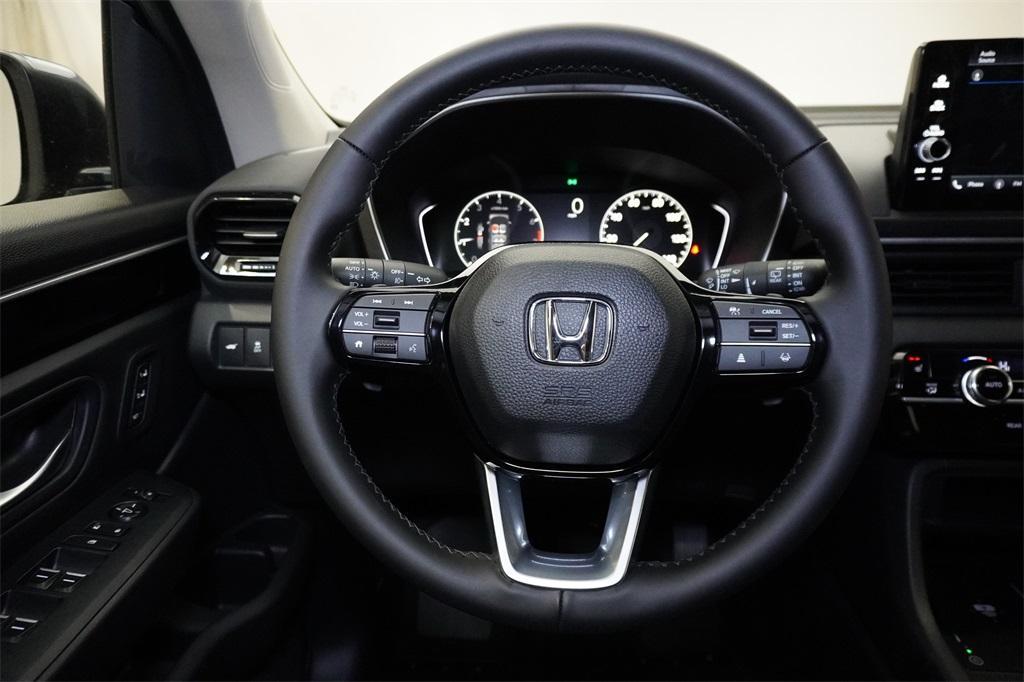 new 2025 Honda Pilot car, priced at $47,550