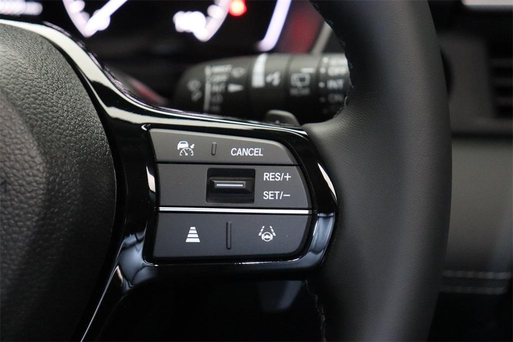 new 2025 Honda Pilot car, priced at $49,700