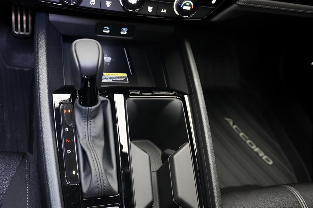 new 2025 Honda Accord Hybrid car, priced at $33,975