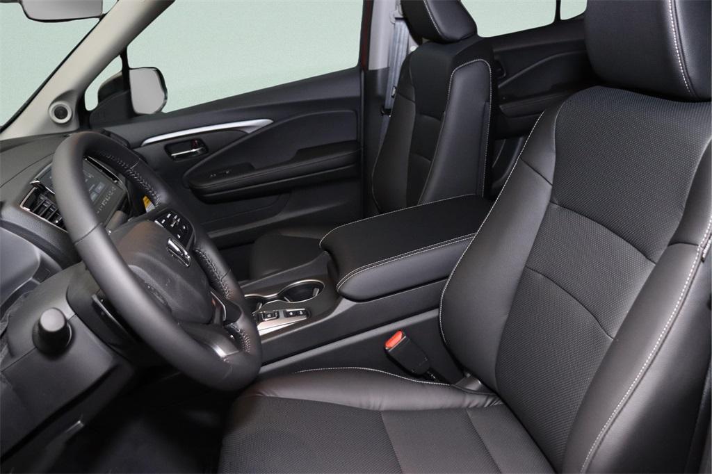new 2025 Honda Ridgeline car, priced at $42,168