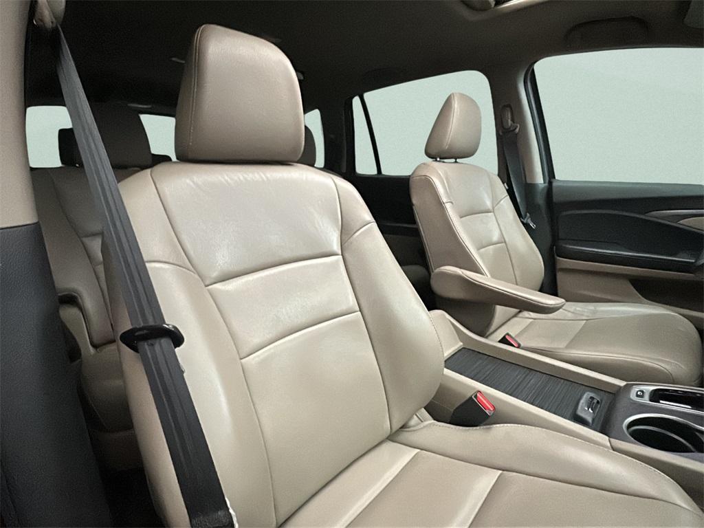 used 2016 Honda Pilot car, priced at $11,500