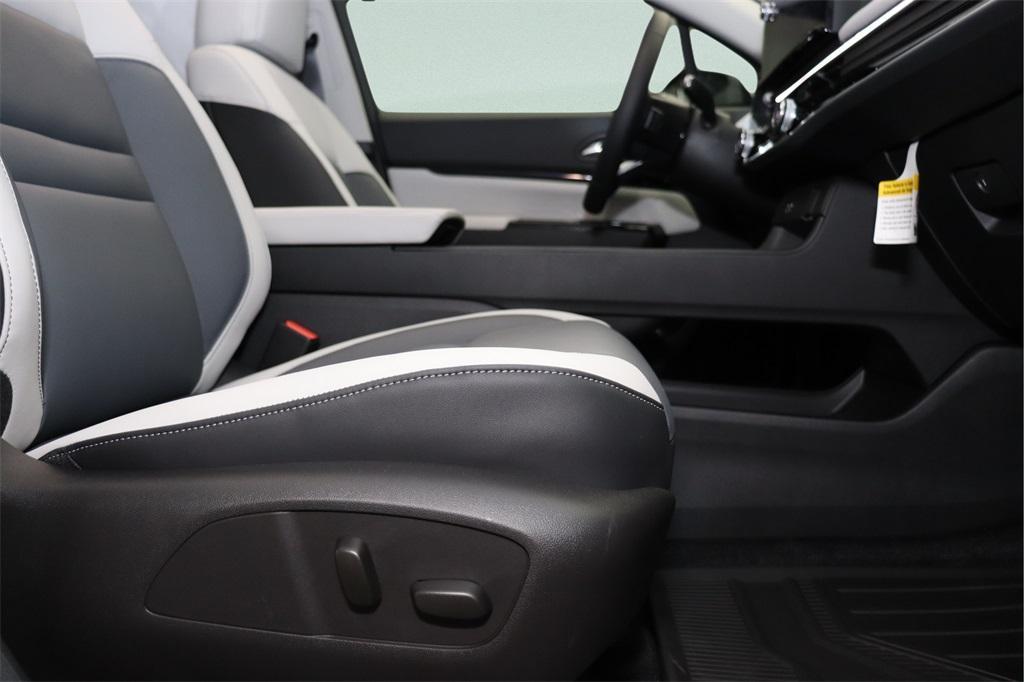 new 2025 Honda Prologue car, priced at $52,915