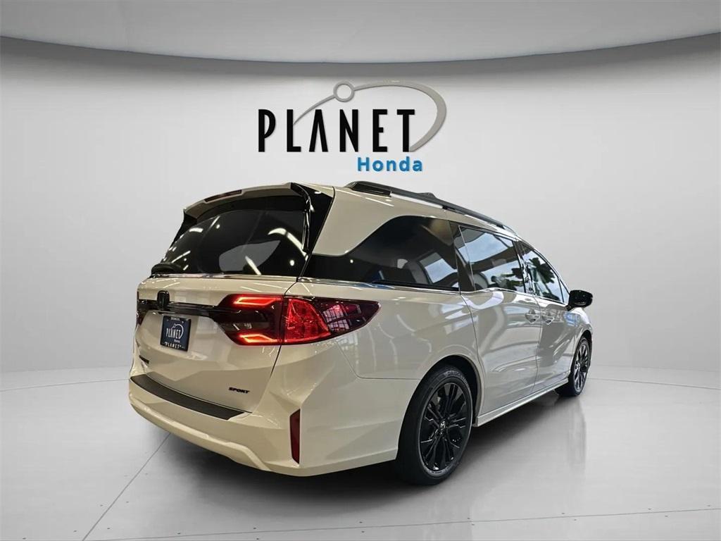 new 2026 Honda Odyssey car, priced at $45,550