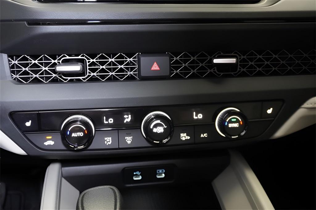 new 2025 Honda Accord car, priced at $30,996