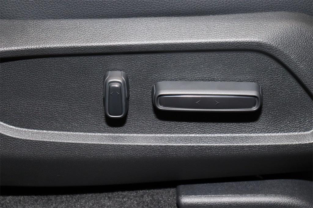 new 2025 Honda Pilot car, priced at $49,885