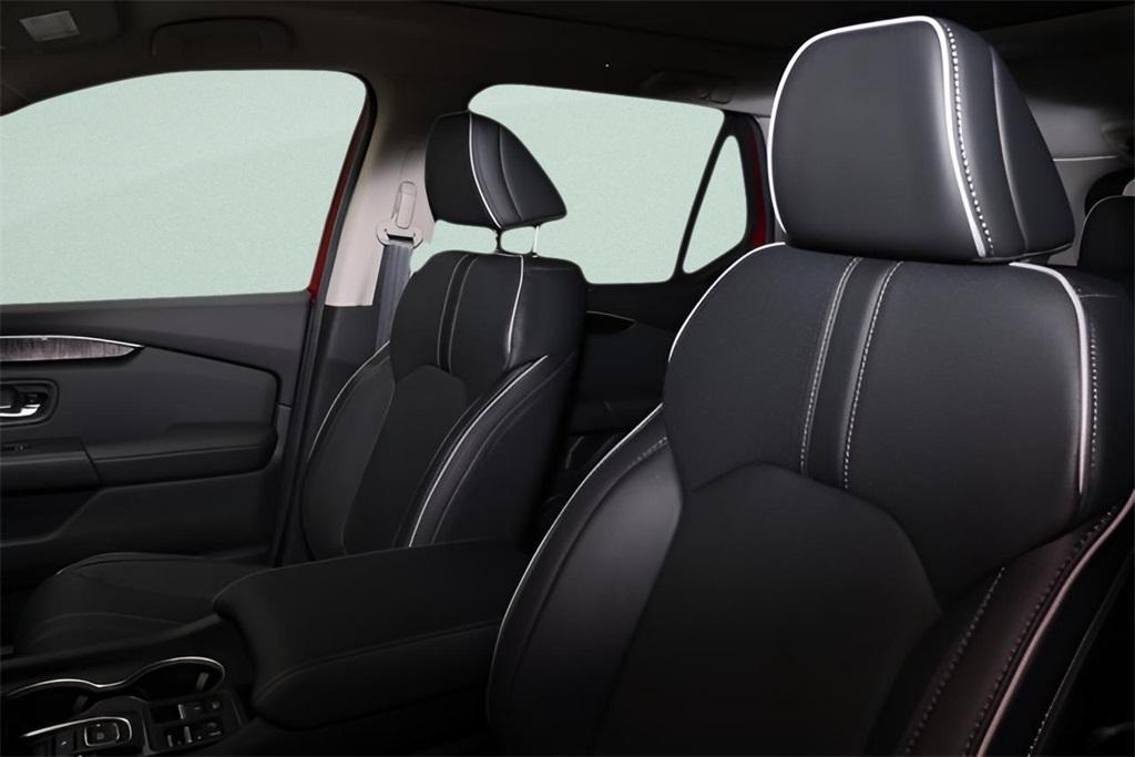 new 2025 Honda Pilot car, priced at $52,002