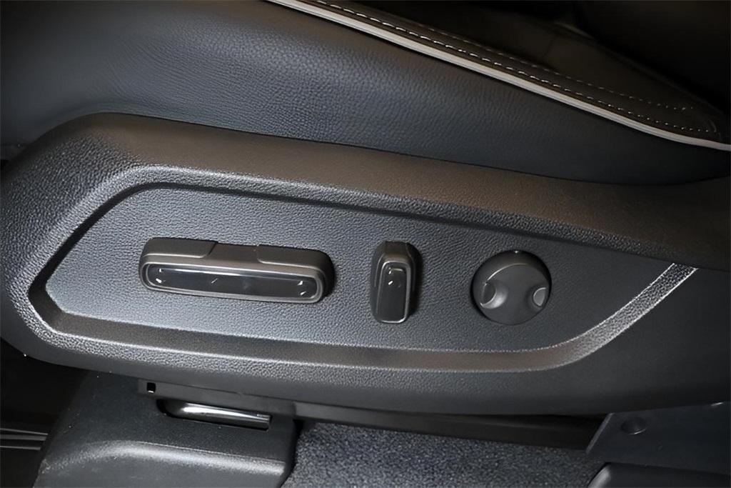 new 2025 Honda Pilot car, priced at $52,002