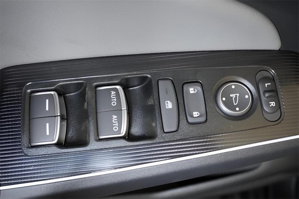 new 2026 Honda Civic Hybrid car, priced at $39,789