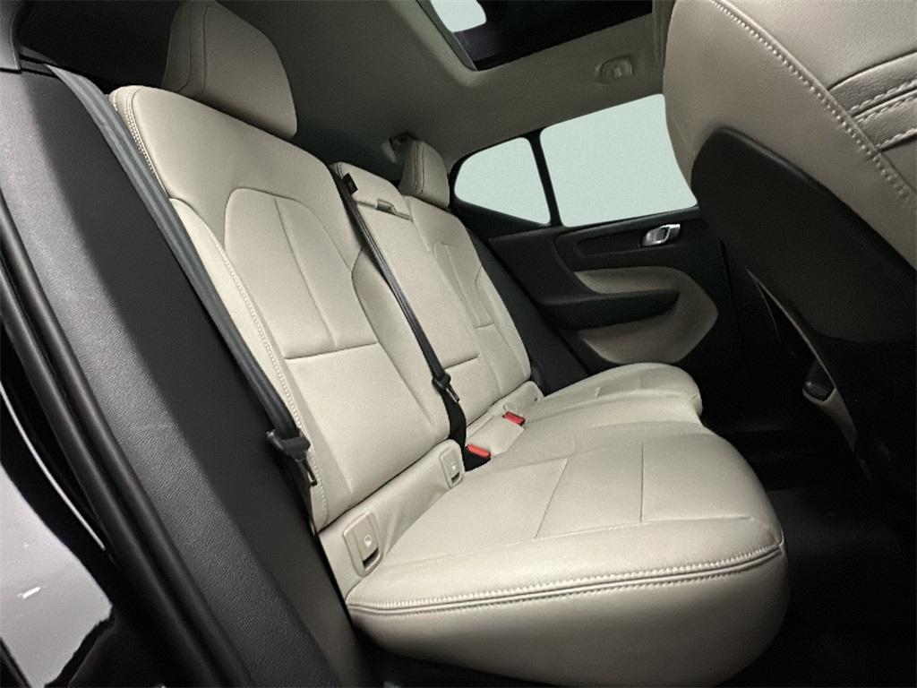 new 2020 Volvo XC40 car, priced at $25,000