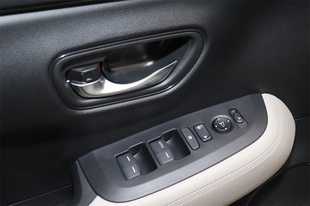 new 2025 Honda HR-V car, priced at $27,857