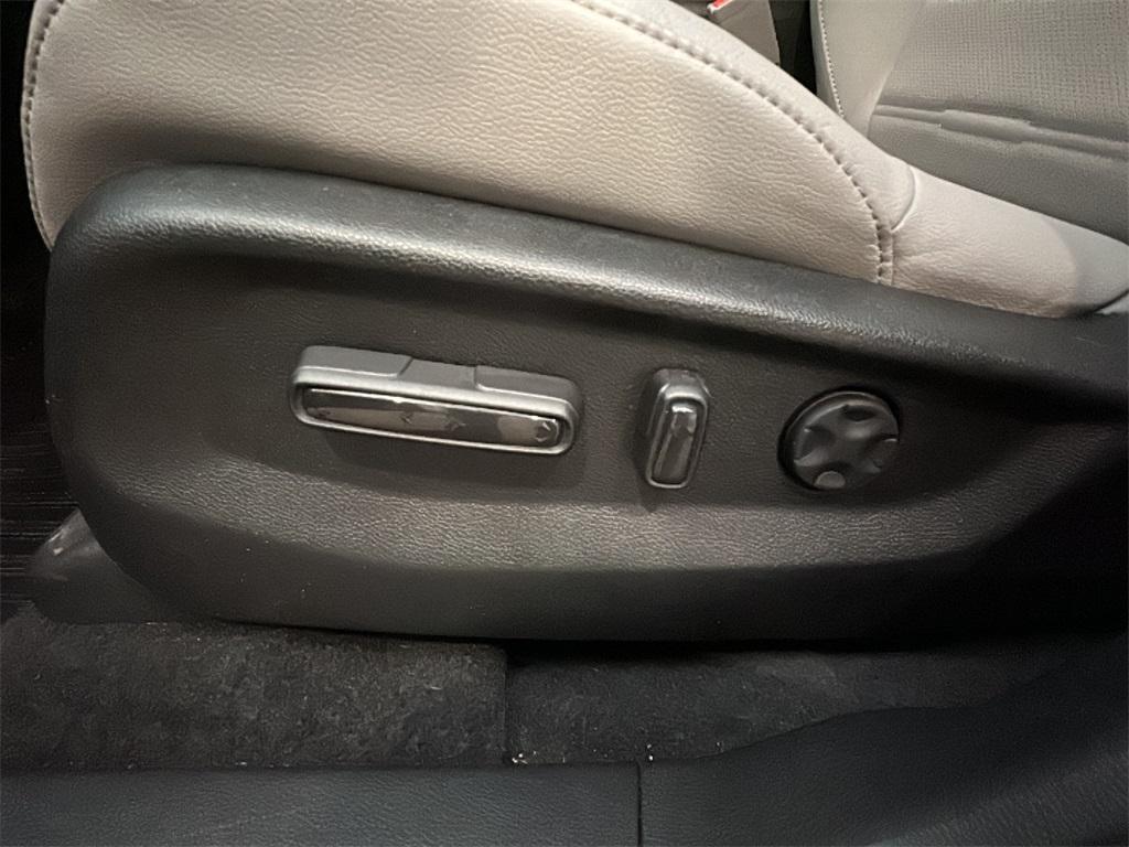 used 2022 Honda CR-V Hybrid car, priced at $34,500