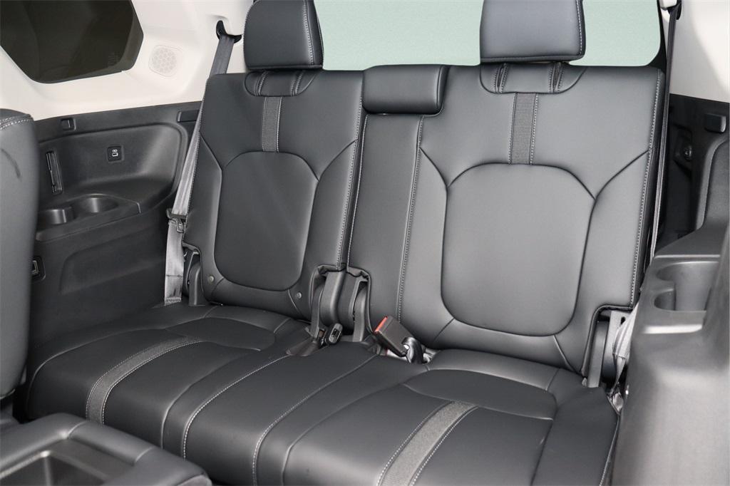 new 2025 Honda Pilot car, priced at $50,300