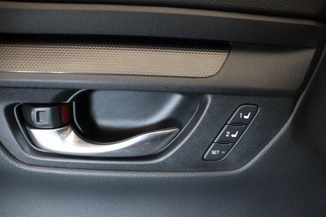 used 2025 Honda CR-V Hybrid car, priced at $39,000