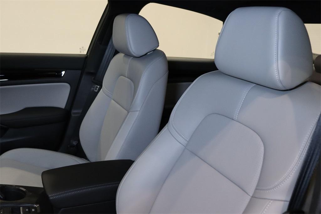 new 2025 Honda Civic Hybrid car, priced at $33,555