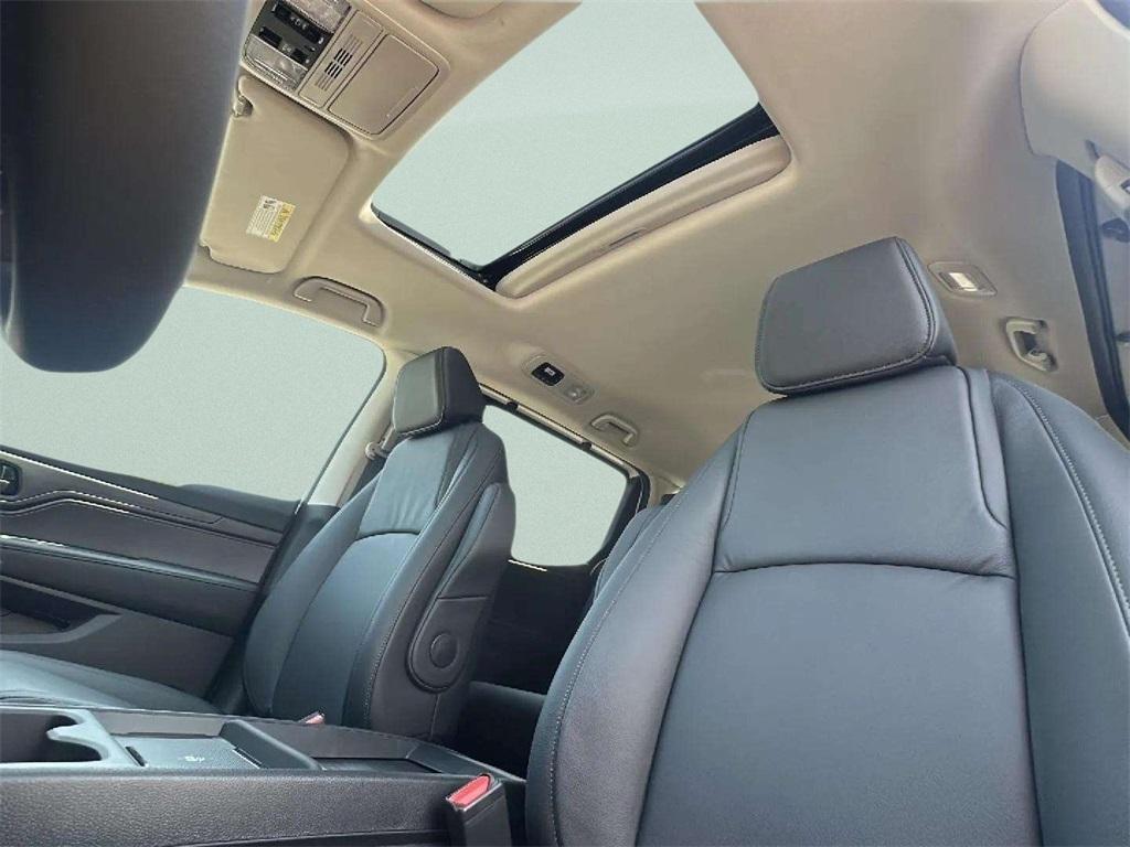 new 2026 Honda Odyssey car, priced at $43,084