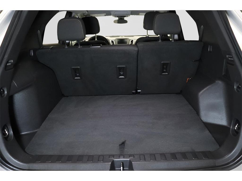 used 2021 Chevrolet Equinox car, priced at $17,700