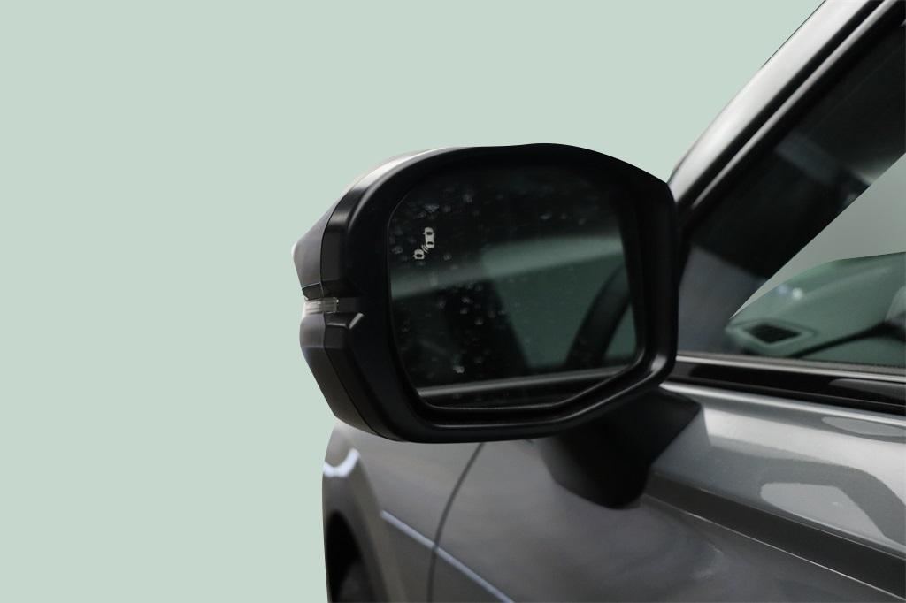 new 2026 Honda CR-V Hybrid car, priced at $38,977