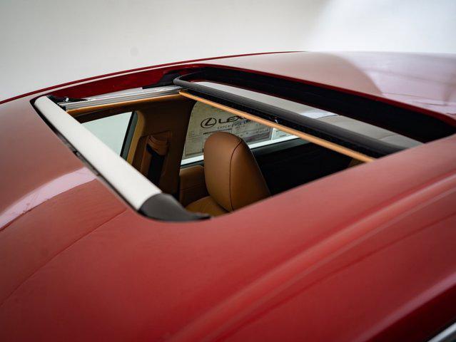 new 2025 Lexus ES 300h car, priced at $51,398