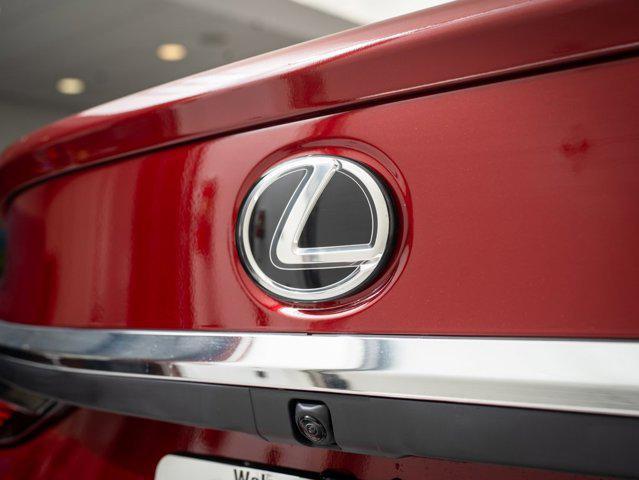 new 2025 Lexus ES 300h car, priced at $51,398