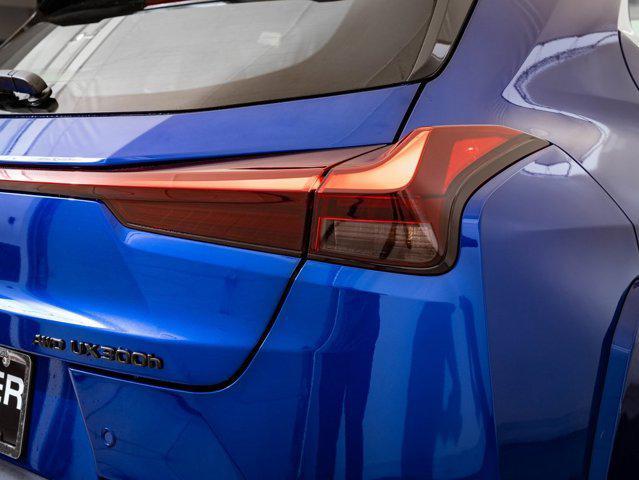 new 2025 Lexus UX 300h car, priced at $45,398