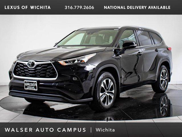 used 2020 Toyota Highlander car, priced at $32,998
