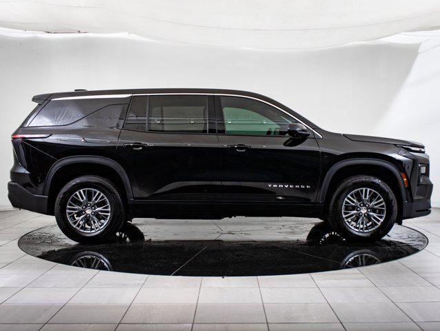 used 2024 Chevrolet Traverse car, priced at $39,698