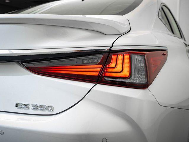 new 2025 Lexus ES 350 car, priced at $54,998