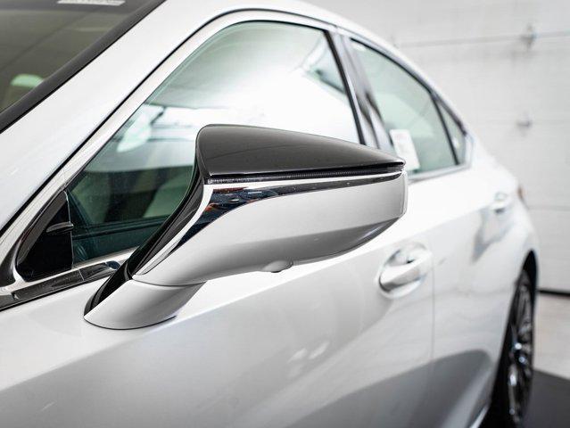 new 2025 Lexus ES 350 car, priced at $54,998