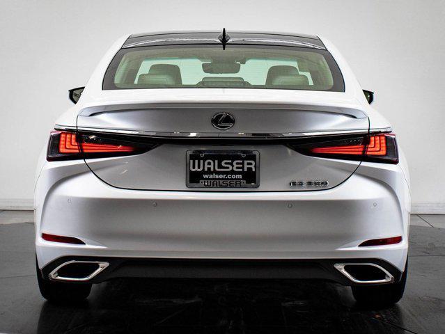 new 2025 Lexus ES 350 car, priced at $54,998