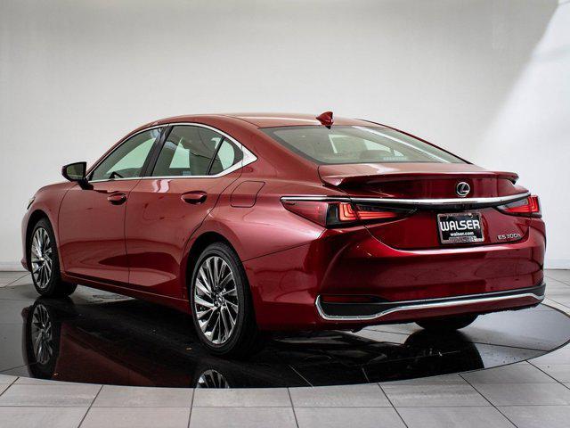 new 2025 Lexus ES 300h car, priced at $53,298