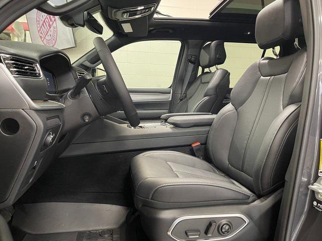 new 2025 Jeep Wagoneer car, priced at $73,725
