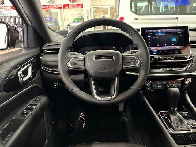 new 2025 Jeep Compass car, priced at $34,582