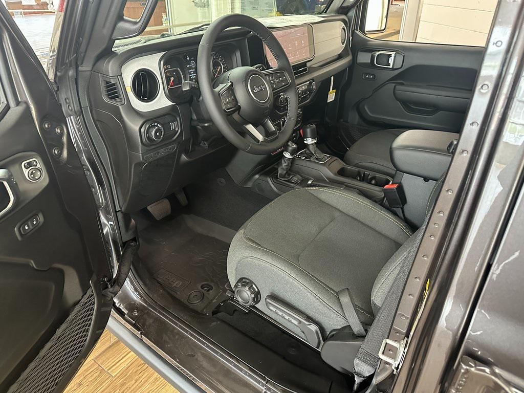 new 2025 Jeep Wrangler car, priced at $48,300
