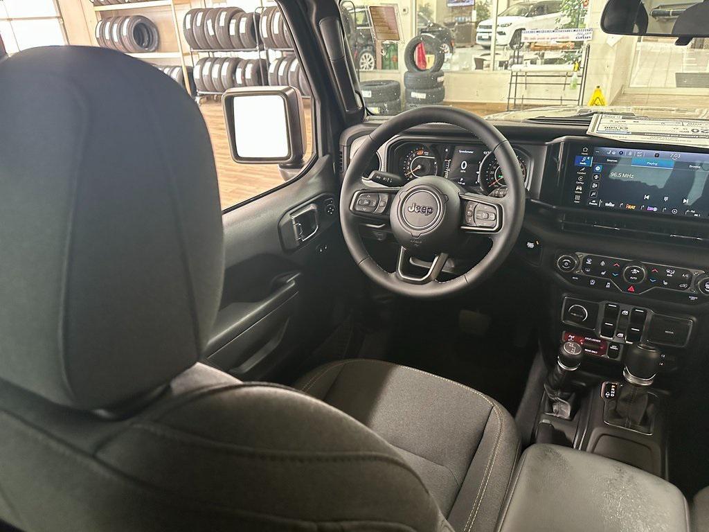 new 2025 Jeep Wrangler car, priced at $48,300