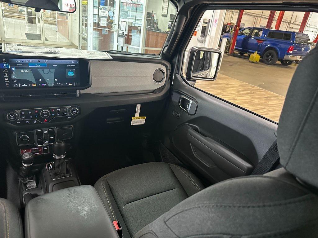 new 2025 Jeep Wrangler car, priced at $48,300