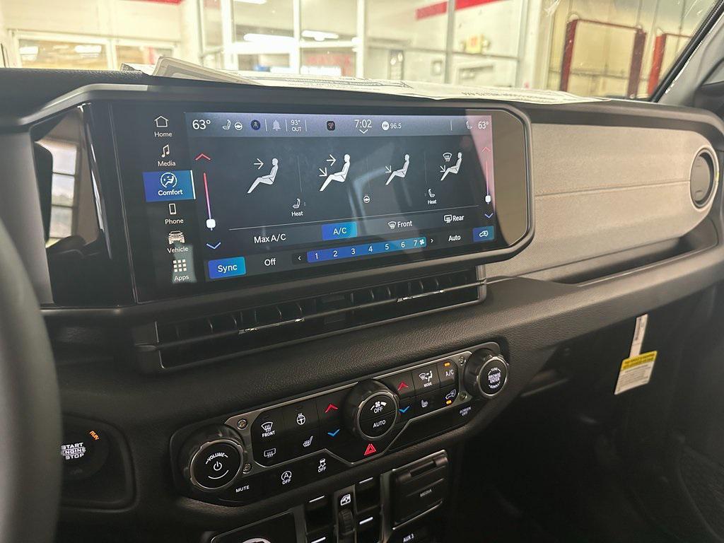 new 2025 Jeep Wrangler car, priced at $48,300