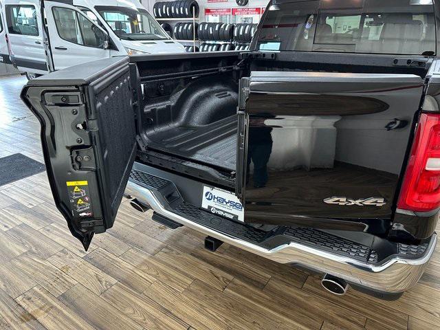 new 2025 Ram 1500 car, priced at $61,499