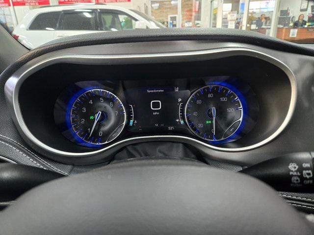 new 2025 Chrysler Pacifica car, priced at $48,668