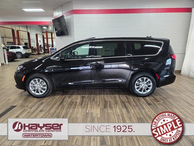 new 2025 Chrysler Pacifica car, priced at $48,668
