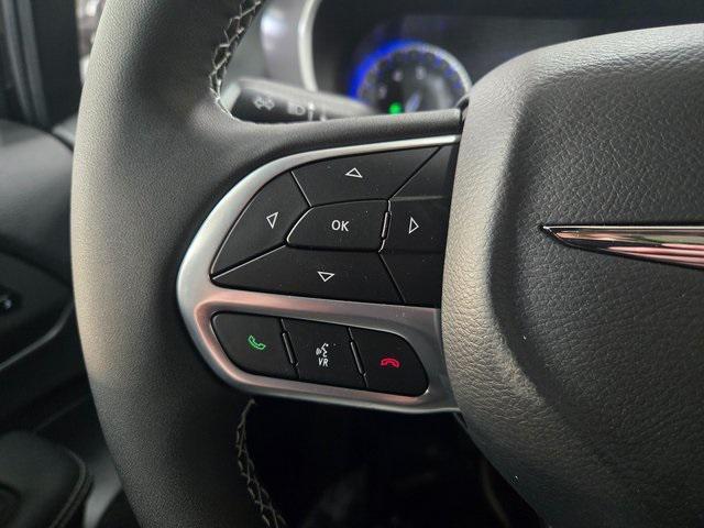 new 2025 Chrysler Pacifica car, priced at $48,668