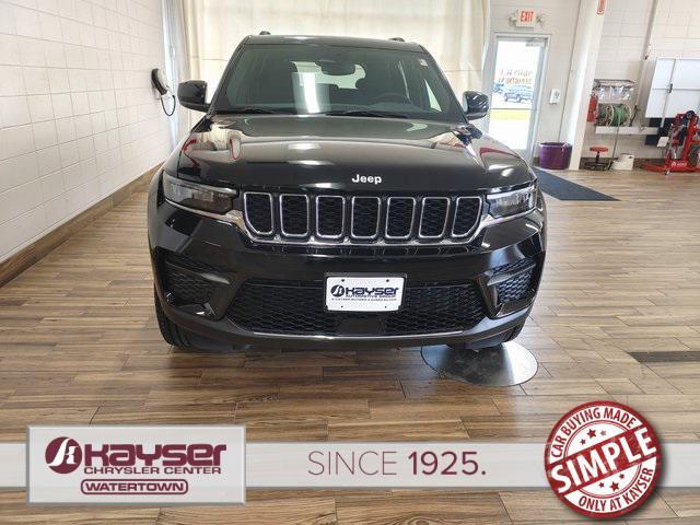 new 2024 Jeep Grand Cherokee car, priced at $41,965