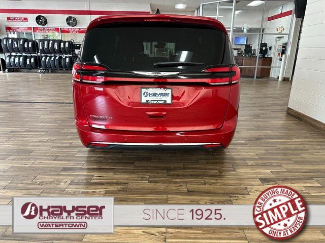new 2025 Chrysler Pacifica car, priced at $44,940