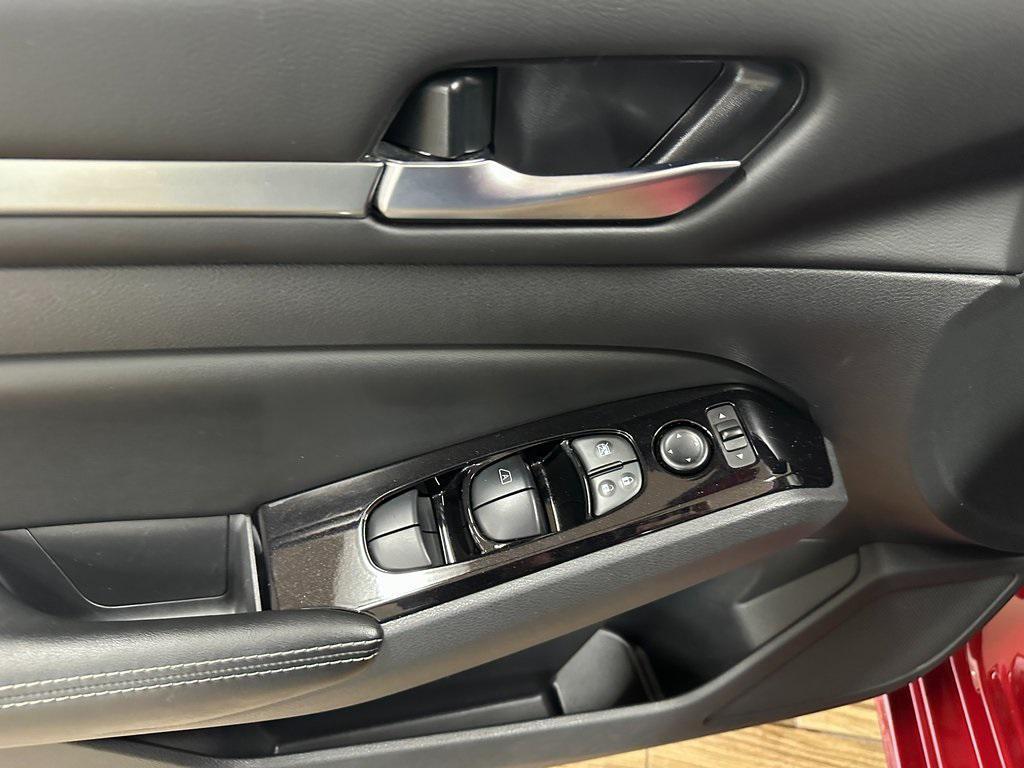 used 2023 Nissan Altima car, priced at $21,301