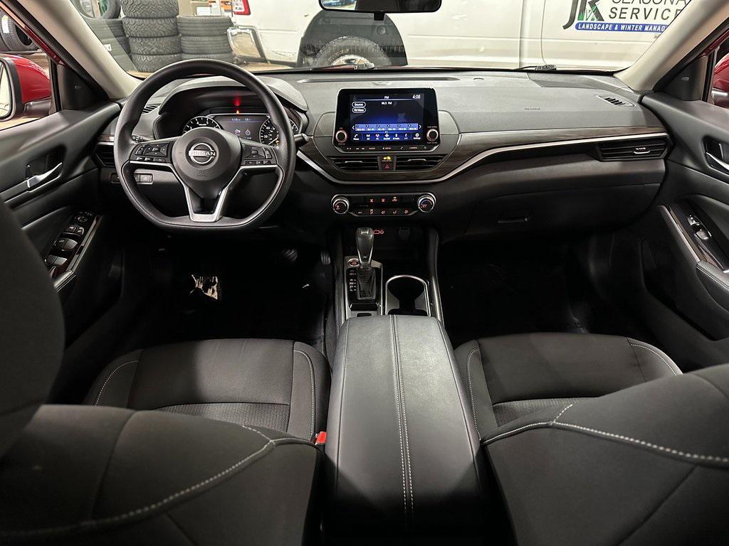 used 2023 Nissan Altima car, priced at $21,301