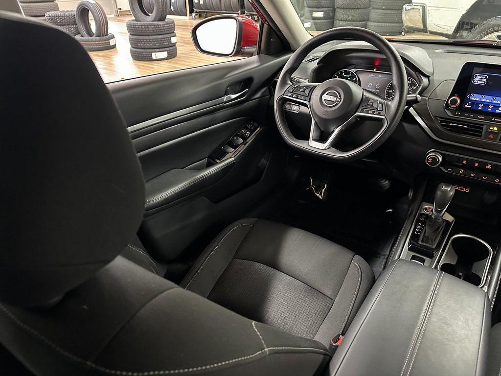 used 2023 Nissan Altima car, priced at $21,301