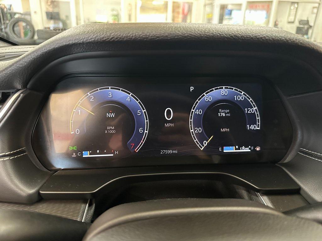 used 2024 Jeep Grand Cherokee car, priced at $34,590