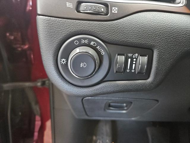 used 2019 Jeep Cherokee car, priced at $15,037
